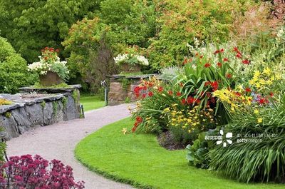 花境设计指南 打造层次分明、四季有景的园艺空间